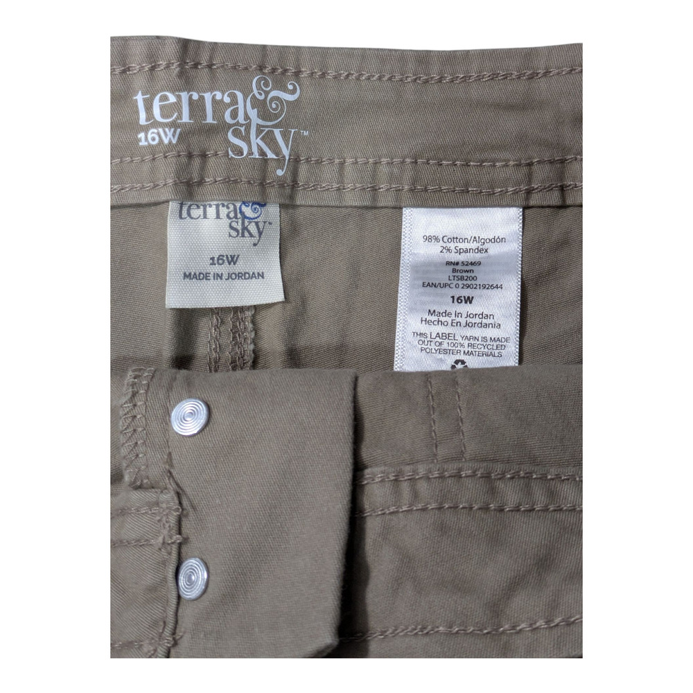 Terra & Sky -Women's - Beige Shorts - Size 16w - Plus -NWT -Button up Front - Picture 5 of 6
